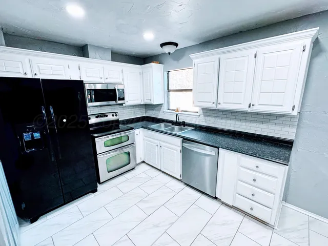 $169,500 | 2509 Grinnell Drive, Perryton, TX 79070