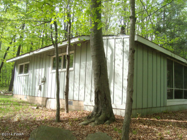 153 Lake In The Clouds Road Canadensis, PA 18325 - Photo 4 of 14