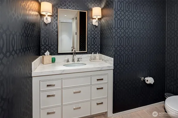 $4,000,000 | 715 2nd Avenue, Unit 1702, Seattle, WA 98104