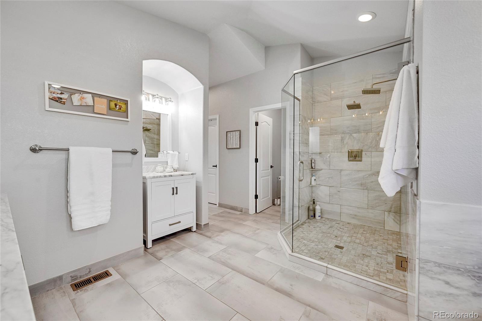 2610 Rockbridge Way Highlands Ranch, CO 80129 - Photo 28 of 42 Gallery Image 28