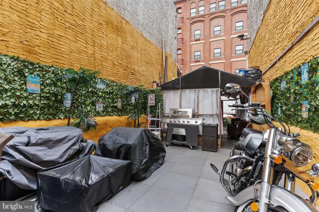 a view of patio outdoor kitchen