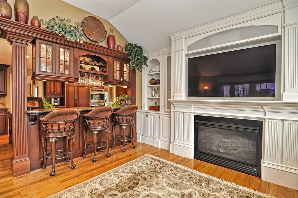 7 Woodcrest Road Westborough, MA 01581 - Photo 17 of 30 Gallery Image 17