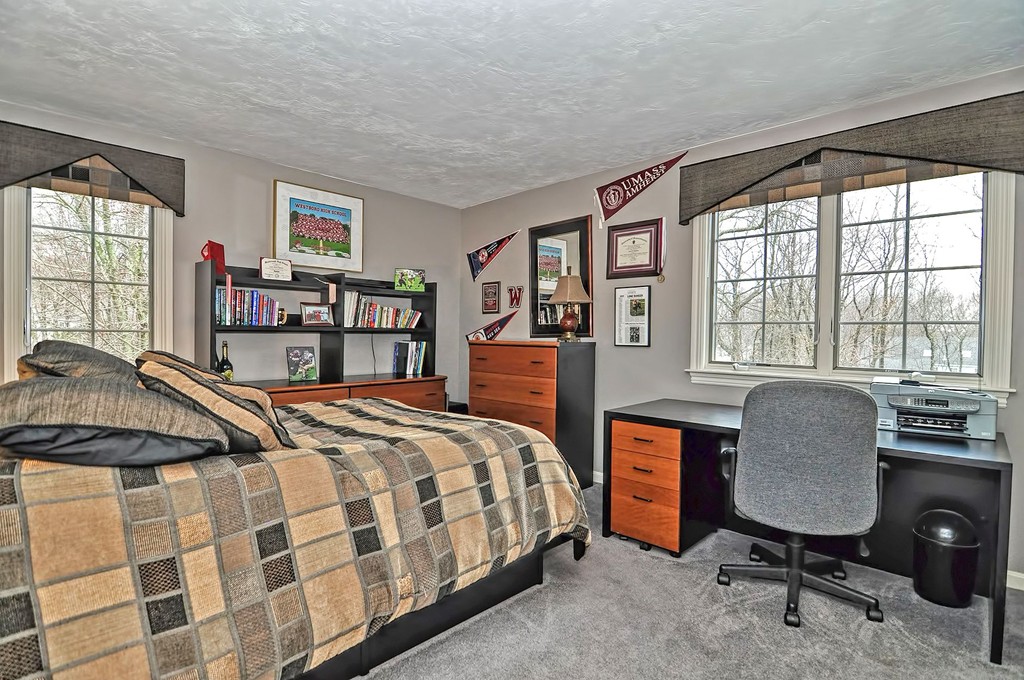 7 Woodcrest Road Westborough, MA 01581 - Photo 26 of 30 Gallery Image 26