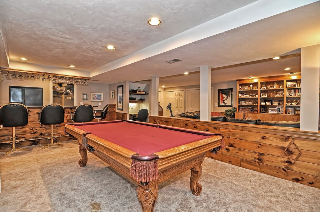 7 Woodcrest Road Westborough, MA 01581 - Photo 28 of 30 Gallery Image 28
