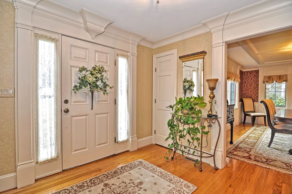 7 Woodcrest Road Westborough, MA 01581 - Photo 4 of 30 Gallery Image 4