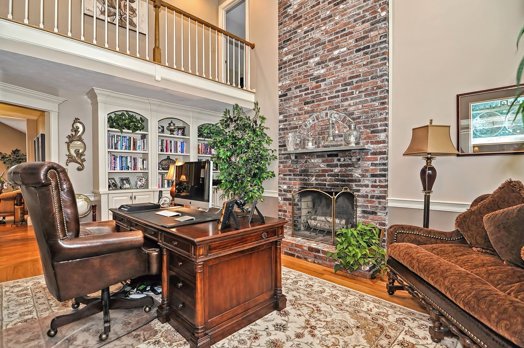 7 Woodcrest Road Westborough, MA 01581 - Photo 8 of 30 Gallery Image 8
