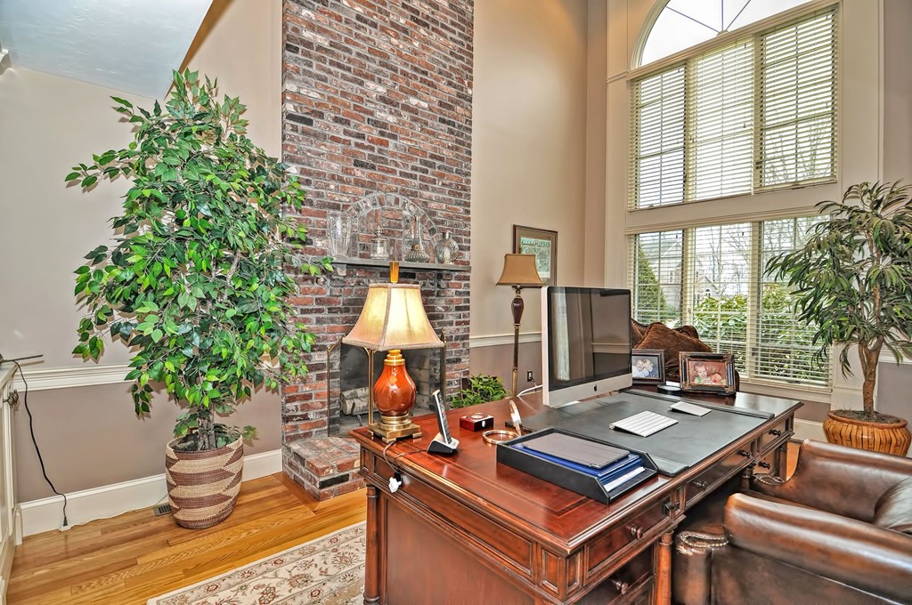 7 Woodcrest Road Westborough, MA 01581 - Photo 9 of 30 Gallery Image 9