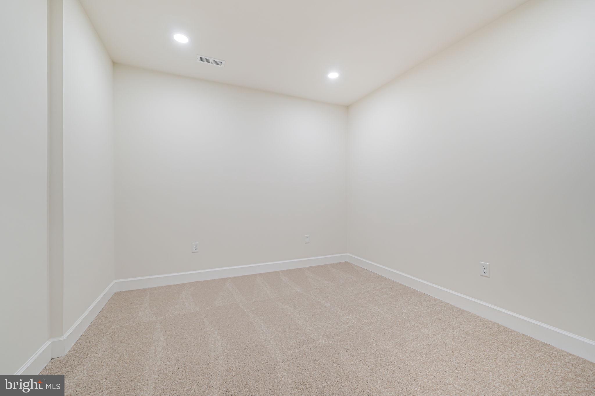 7425 Signal Hill Road Manassas, VA 20111 - Photo 58 of 104 Gallery Image 58