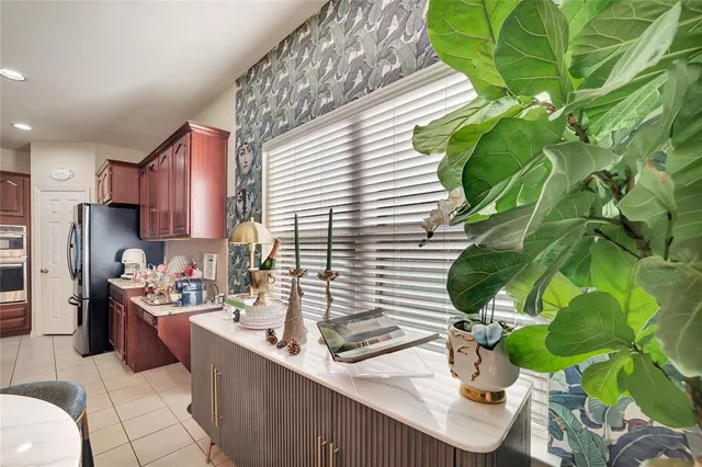 $550,000 | 2812 Pinnacle Drive, Burleson, TX 76028