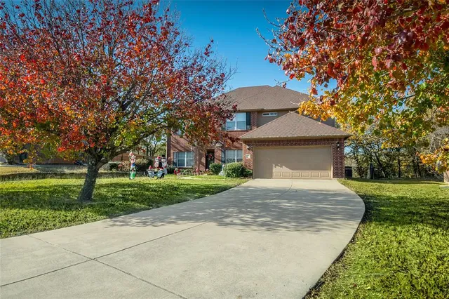 $550,000 | 2812 Pinnacle Drive, Burleson, TX 76028