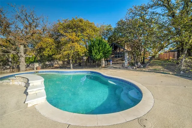 $550,000 | 2812 Pinnacle Drive, Burleson, TX 76028