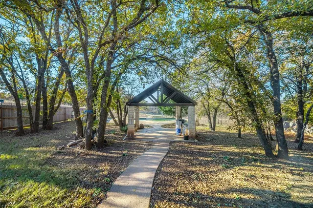$550,000 | 2812 Pinnacle Drive, Burleson, TX 76028