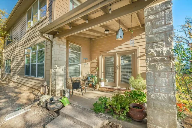 $550,000 | 2812 Pinnacle Drive, Burleson, TX 76028