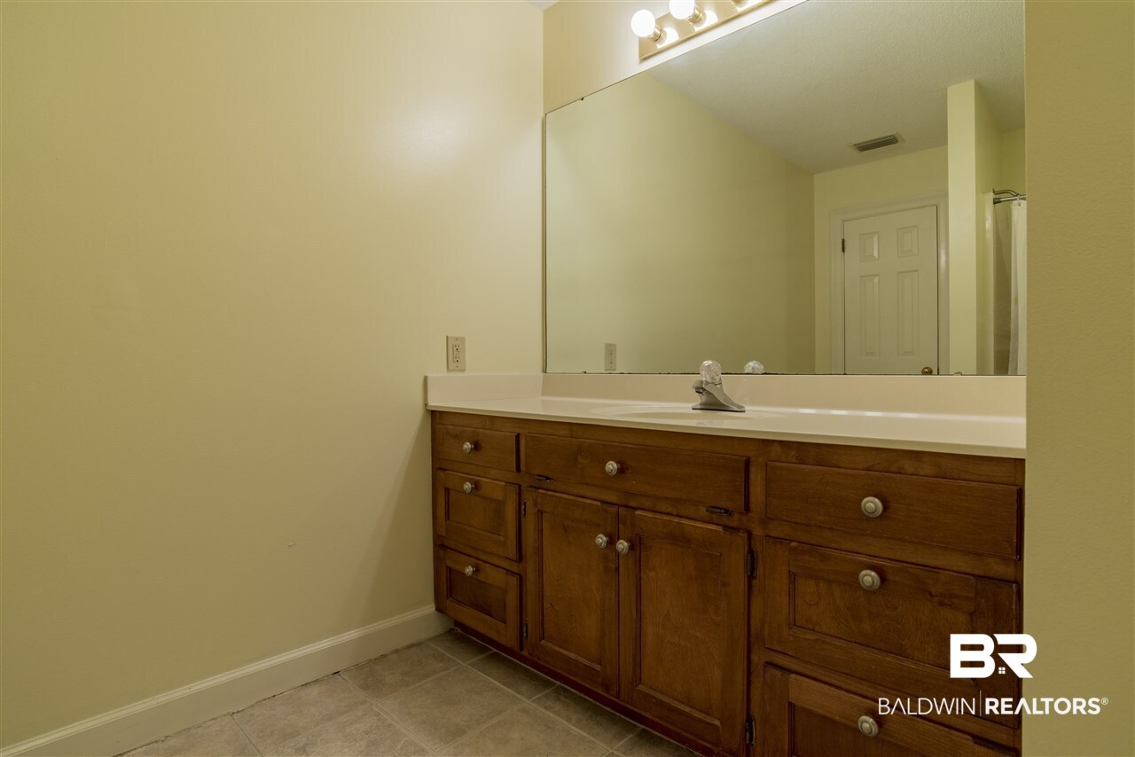 408 Potters Mills Road Daphne, AL 36526 - Photo 38 of 41 BATHROOM 2