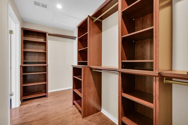 $2,950 | 40 Cottonwood Street, Jersey City, NJ 07305