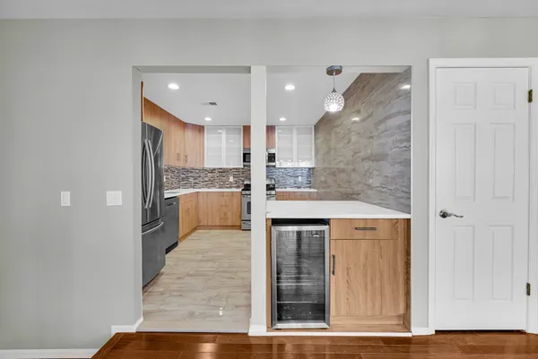 $2,950 | 40 Cottonwood Street, Jersey City, NJ 07305