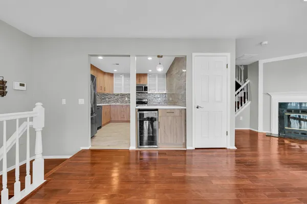 $2,950 | 40 Cottonwood Street, Jersey City, NJ 07305