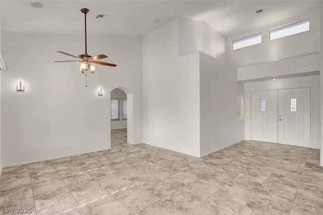 $2,800 | 9037 Starmount Drive, Las Vegas, NV 89134