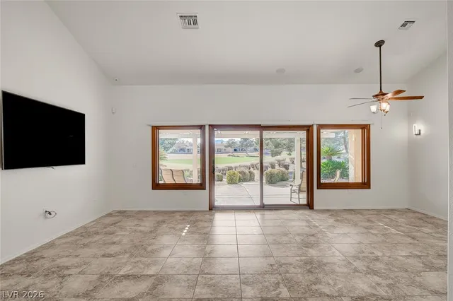 $2,800 | 9037 Starmount Drive, Las Vegas, NV 89134