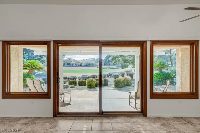 $2,800 | 9037 Starmount Drive, Las Vegas, NV 89134