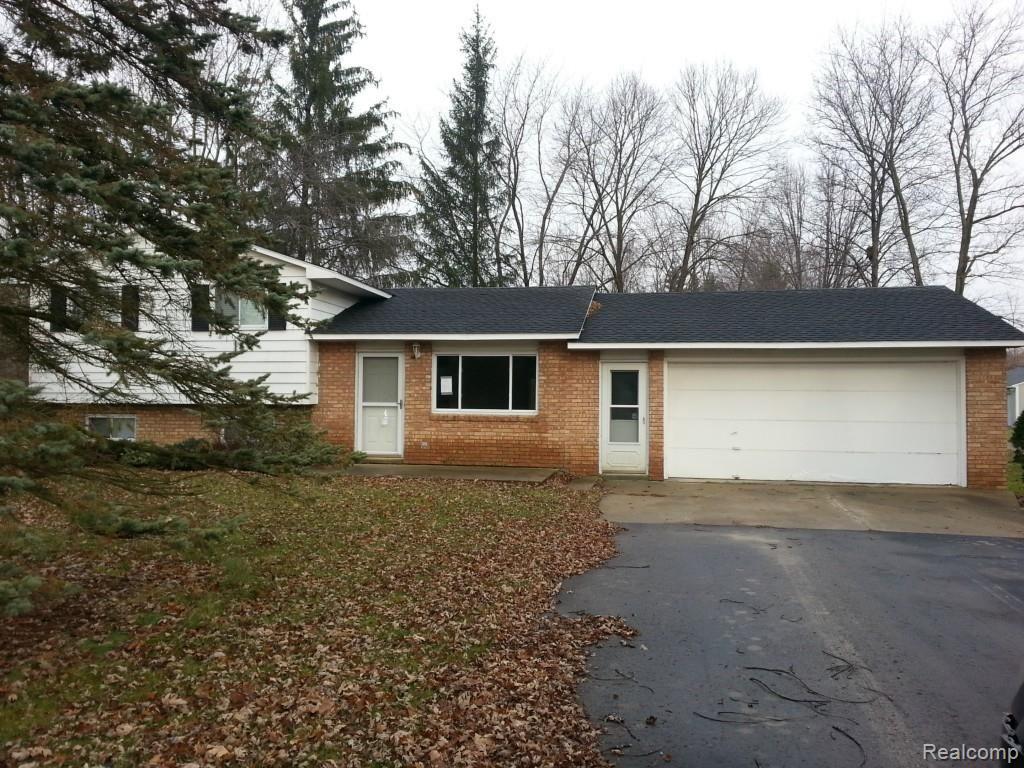 43930 Robson Road Belleville, MI 48111 - Photo 1 of 22 Front.jpg