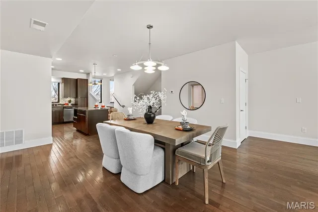 $499,000 | 4445 Olive Street, St. Louis, MO 63108