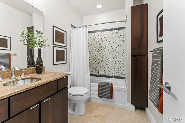 $499,000 | 4445 Olive Street, St. Louis, MO 63108