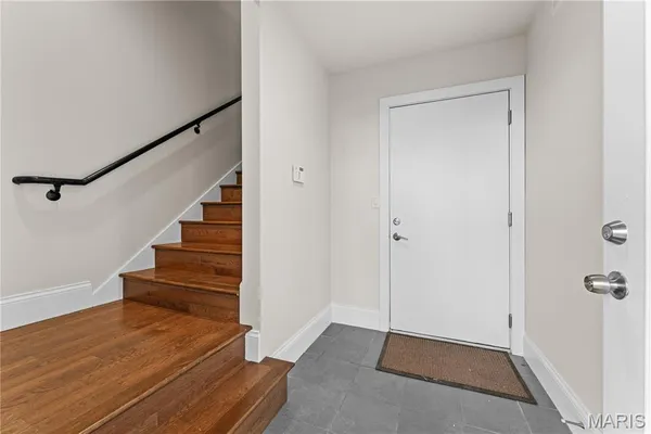 $475,000 | 4445 Olive Street, St. Louis, MO 63108