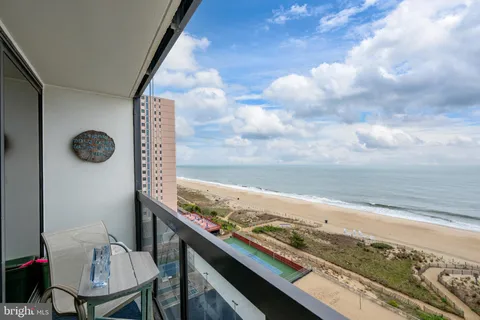 $299,900 | 10900 Coastal Highway, Unit 910, Ocean City, MD 21842