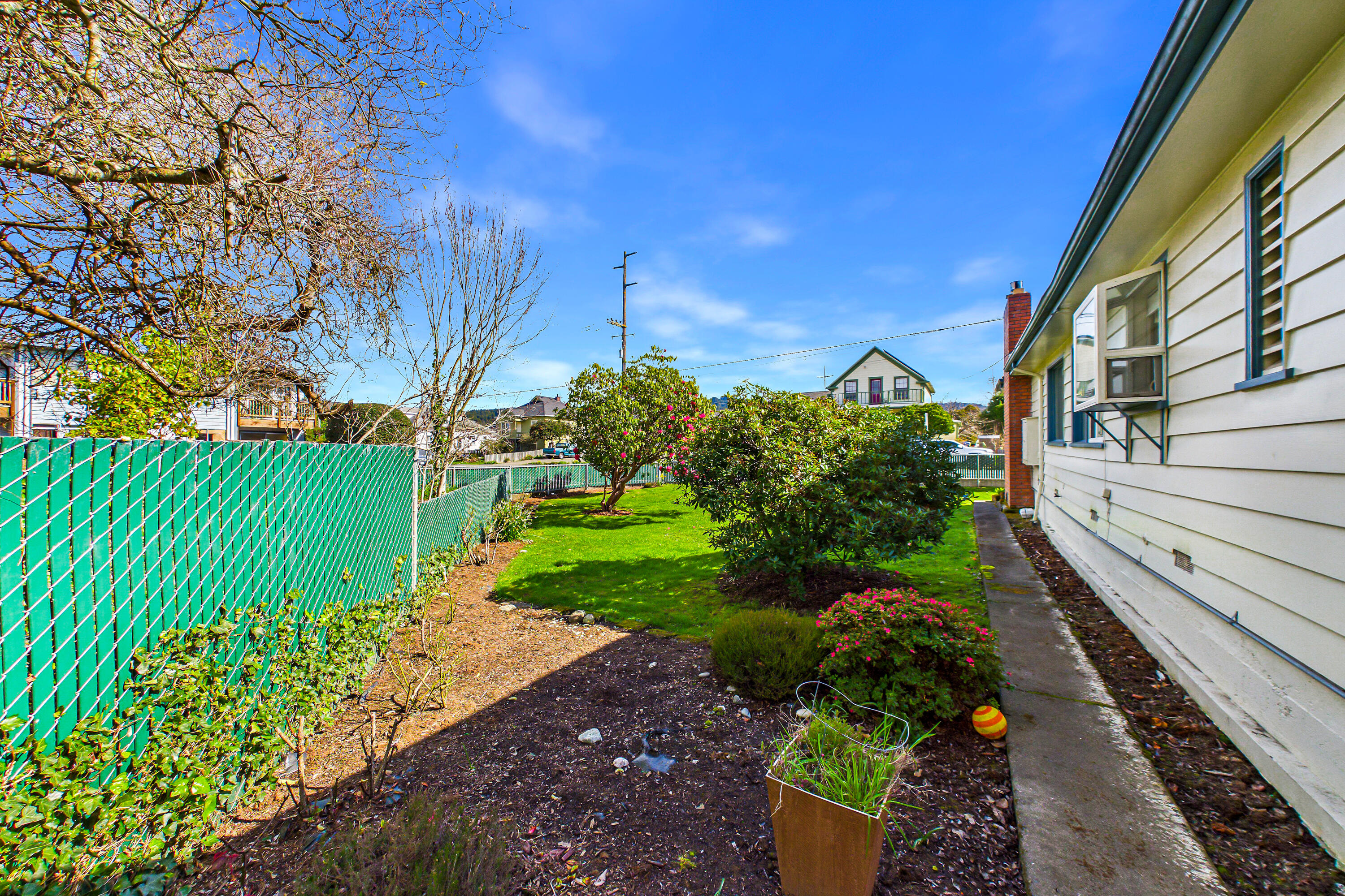 491 H Street Arcata, CA 95521 - Photo 29 of 41
