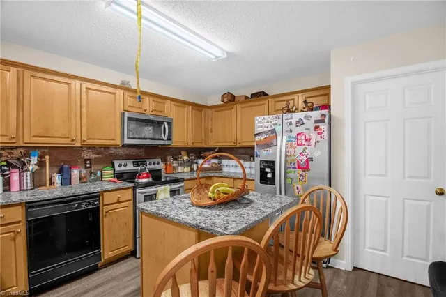 $289,000 | 704 Peach Orchard Drive, Browns Summit, NC 27214