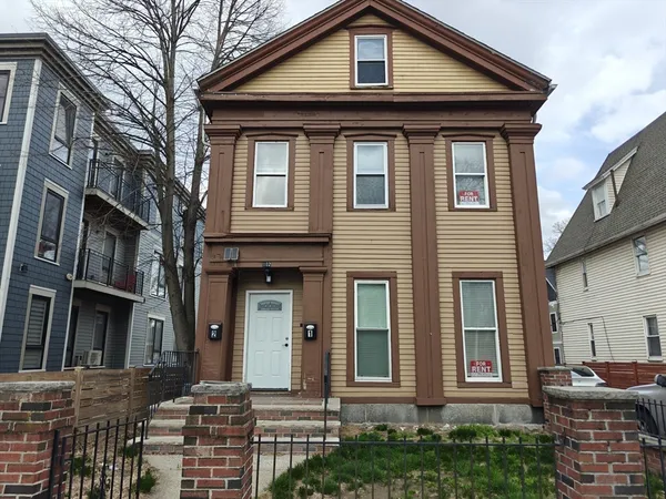 $4,000 | 102 Mt Pleasant Avenue, Unit 2, Boston, MA 02119