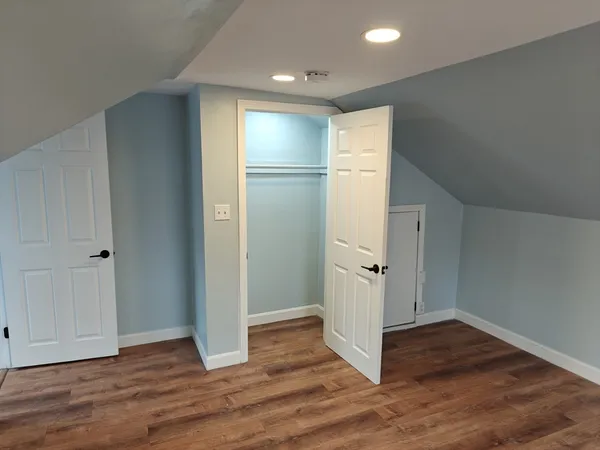 $4,000 | 102 Mt Pleasant Avenue, Unit 2, Boston, MA 02119