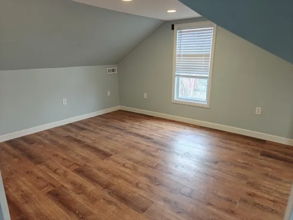 $4,000 | 102 Mt Pleasant Avenue, Unit 2, Boston, MA 02119