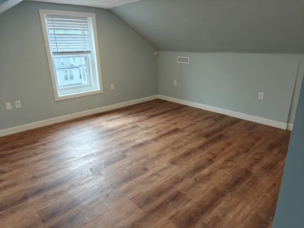 $4,000 | 102 Mt Pleasant Avenue, Unit 2, Boston, MA 02119