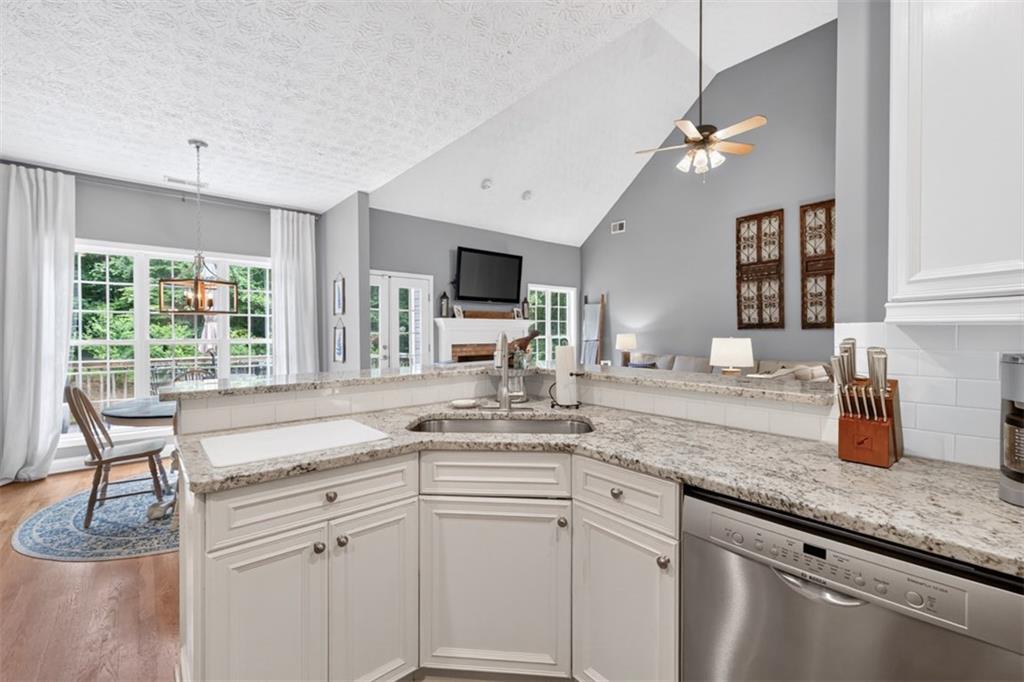 323 Oconee Lane Commerce, GA 30529 - Photo 27 of 86