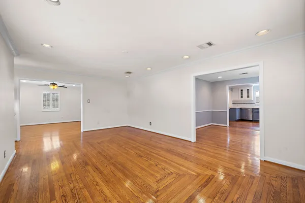 $3,500 | 3807 Northwestern Street, Houston, TX 77005