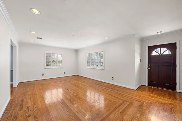 $3,500 | 3807 Northwestern Street, Houston, TX 77005