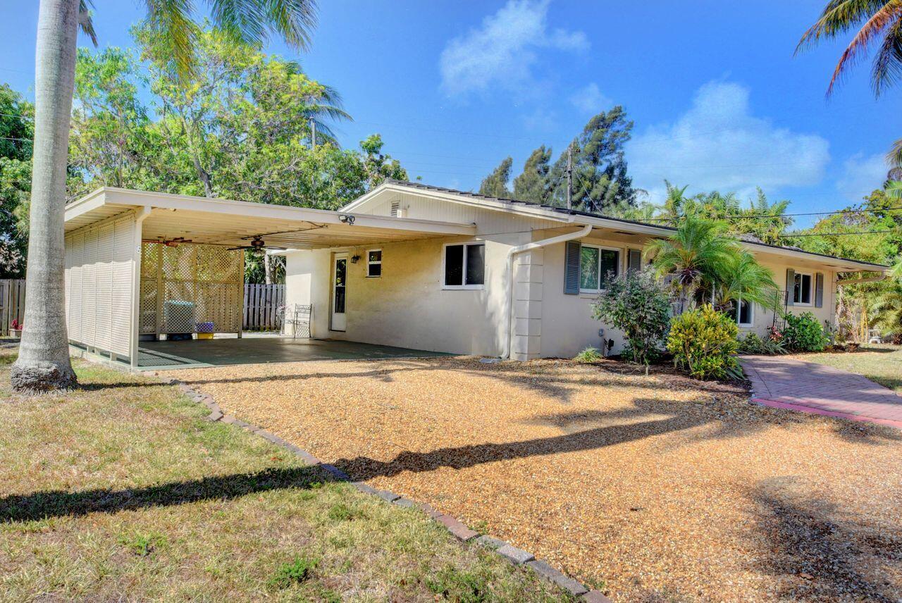 622 S Road Boynton Beach, FL 33435 - Photo 6 of 41 04_house_(4)