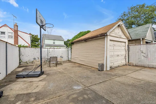 $800,000 | 141-22 181st Street | Rochdale