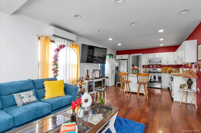 $800,000 | 141-22 181st Street | Rochdale