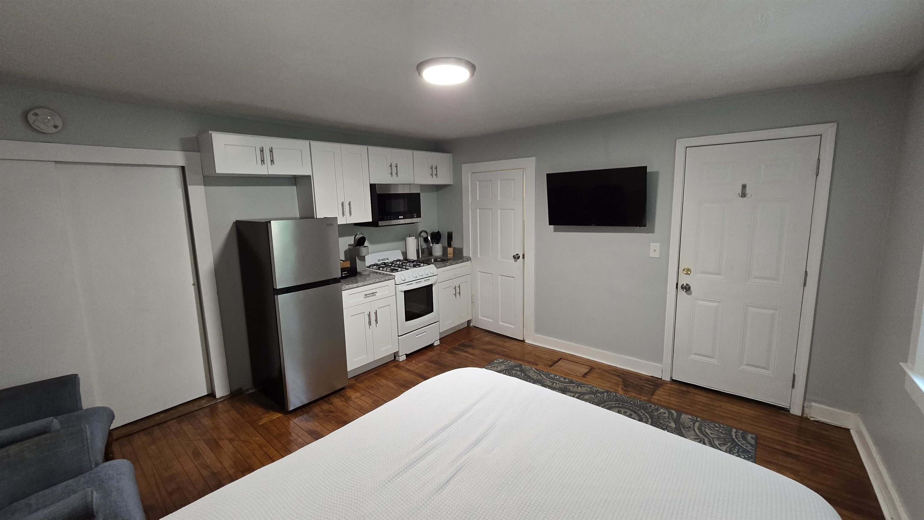 579 State Street, Unit 1 Portsmouth, NH 03801 - Photo 3 of 13