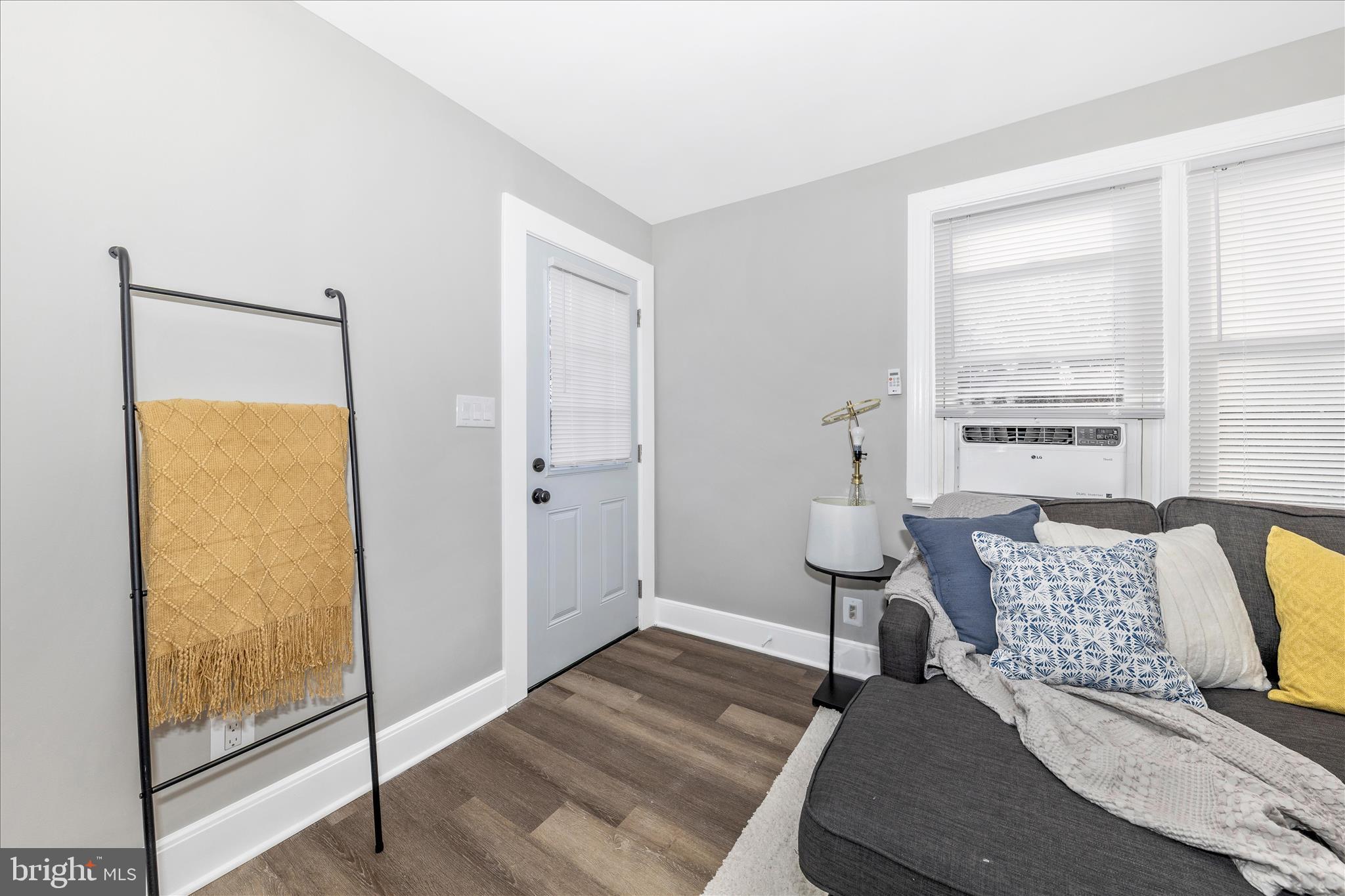 2905 Goodwood Road Baltimore, MD 21214 - Photo 3 of 46 043A5807