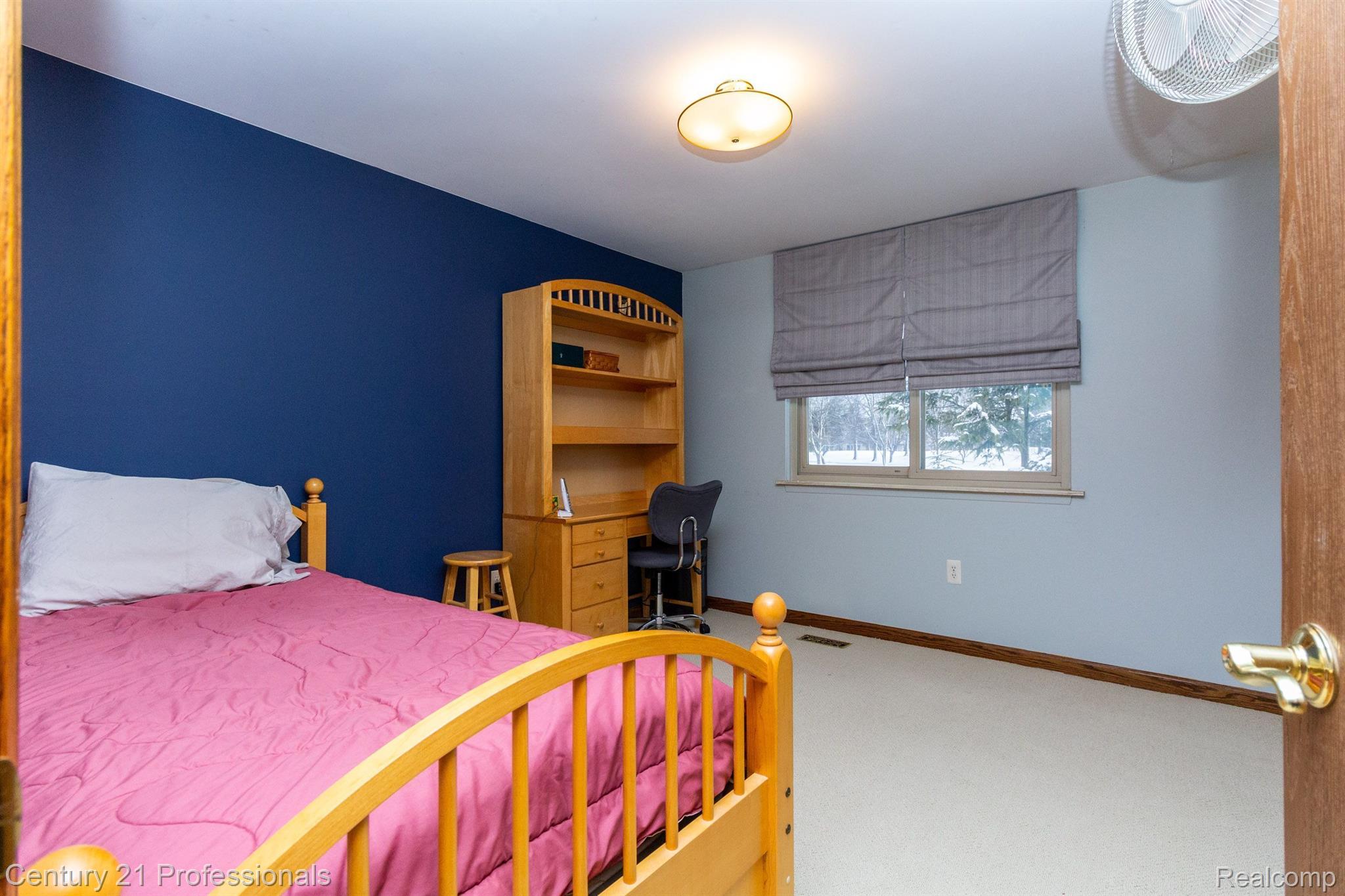 573 Lockmoore Court Rochester, MI 48307 - Photo 23 of 59 Gallery Image 23