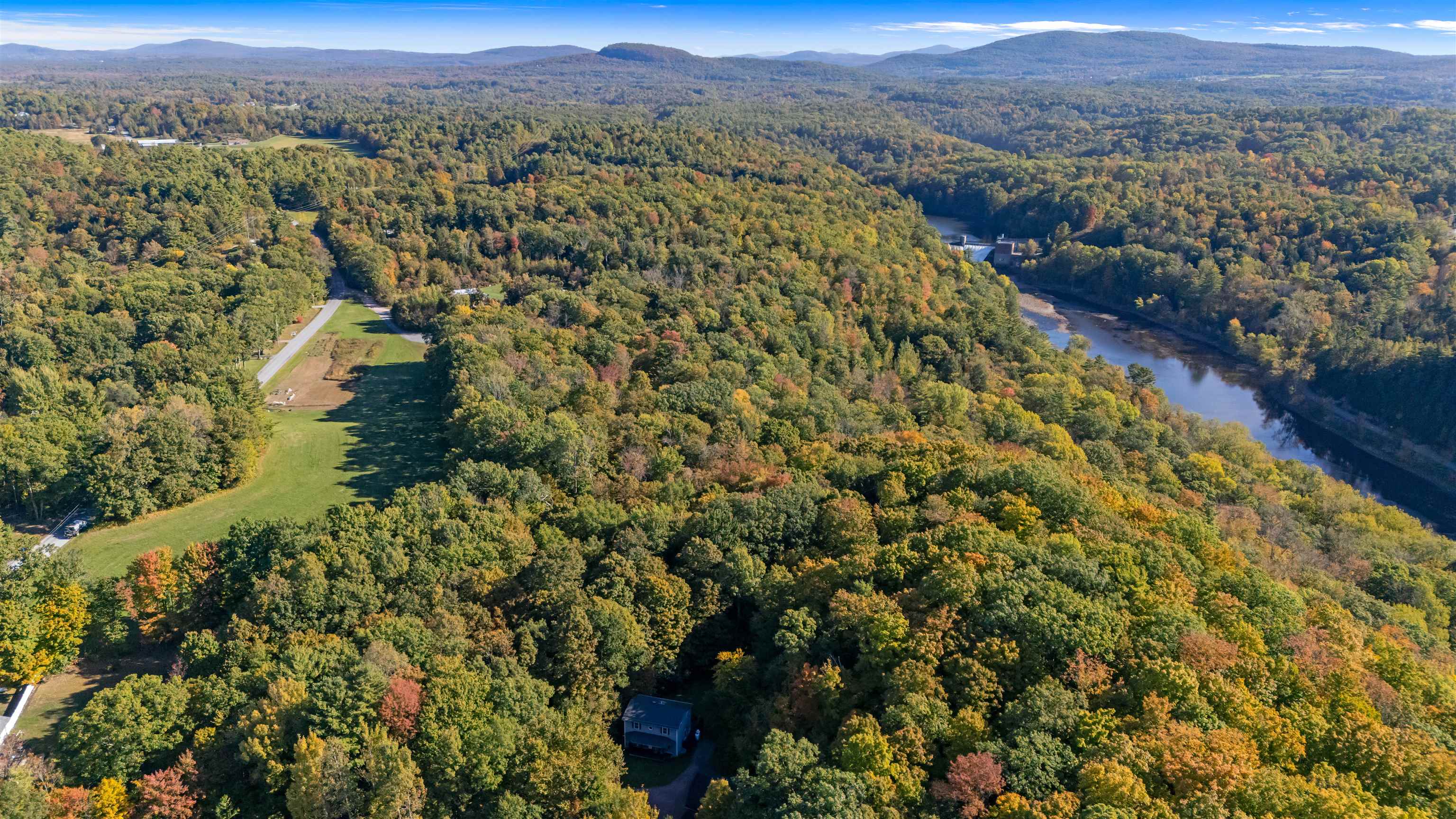 446 Sanderson Road Milton, VT 05468 - Photo 3 of 60