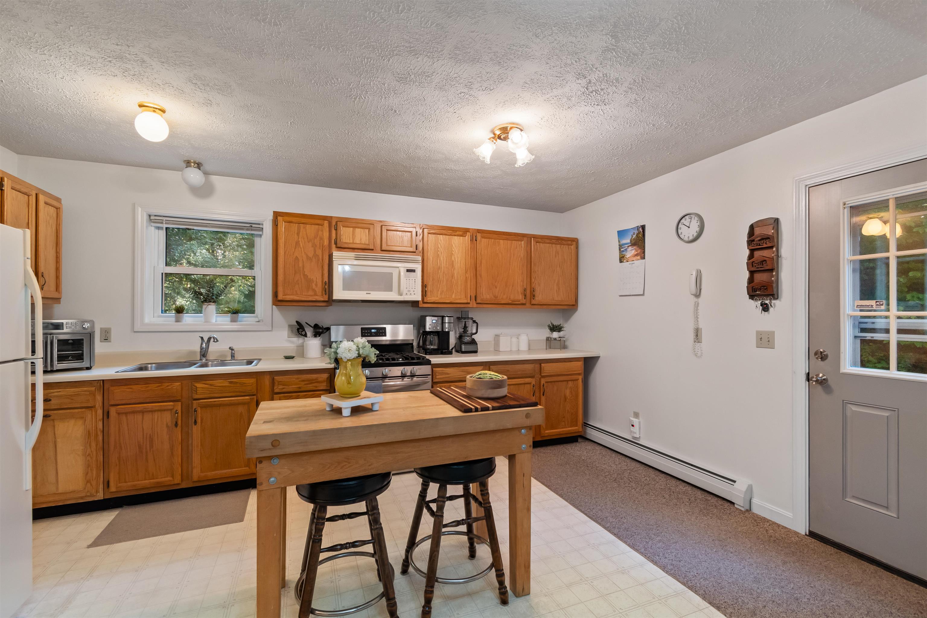 446 Sanderson Road Milton, VT 05468 - Photo 6 of 60