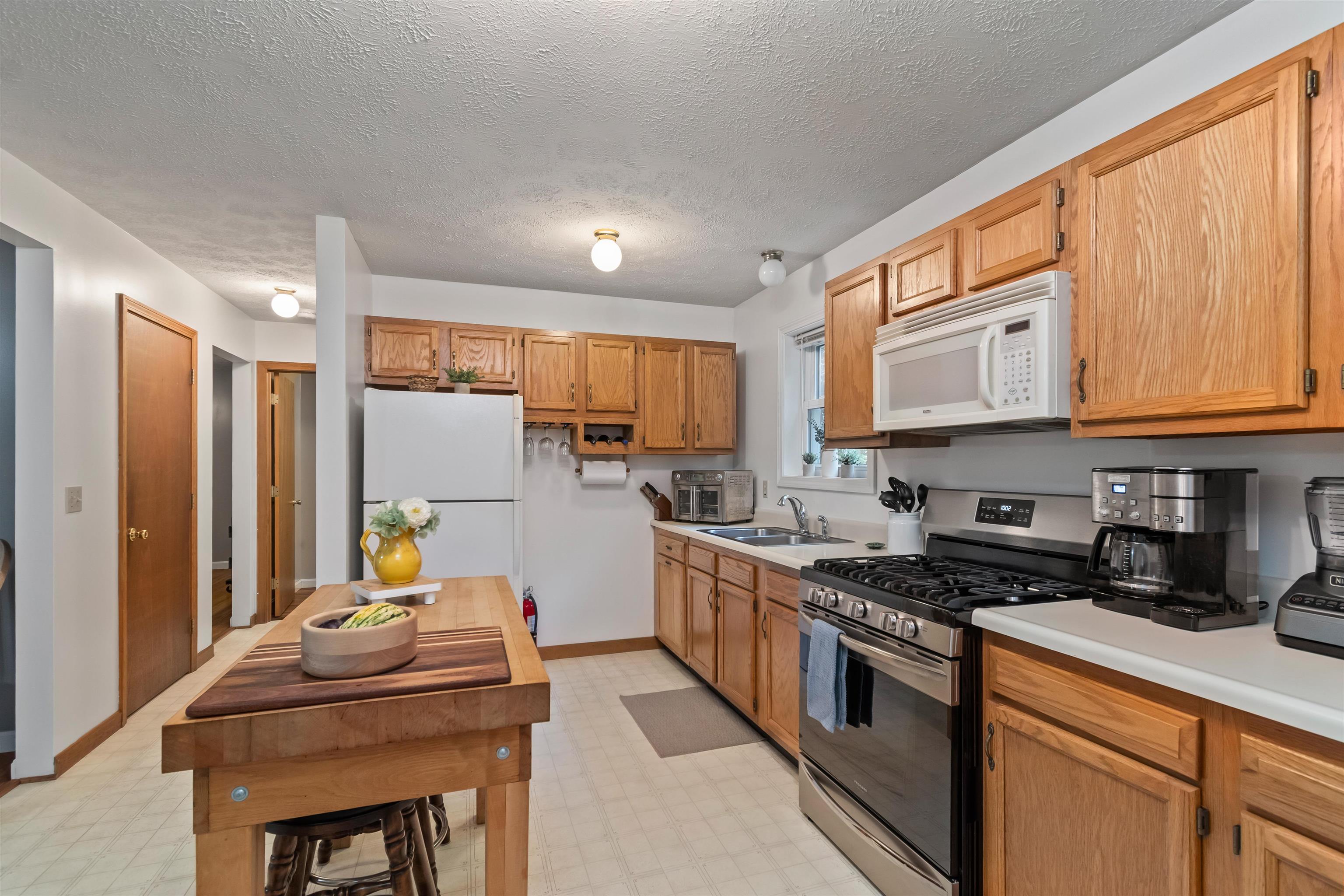 446 Sanderson Road Milton, VT 05468 - Photo 9 of 60