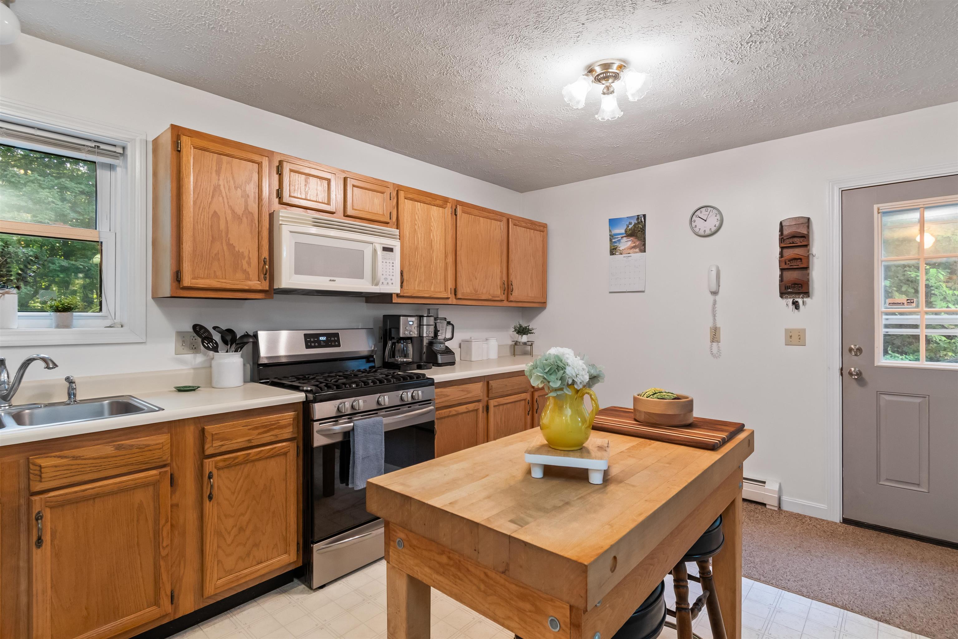 446 Sanderson Road Milton, VT 05468 - Photo 10 of 60