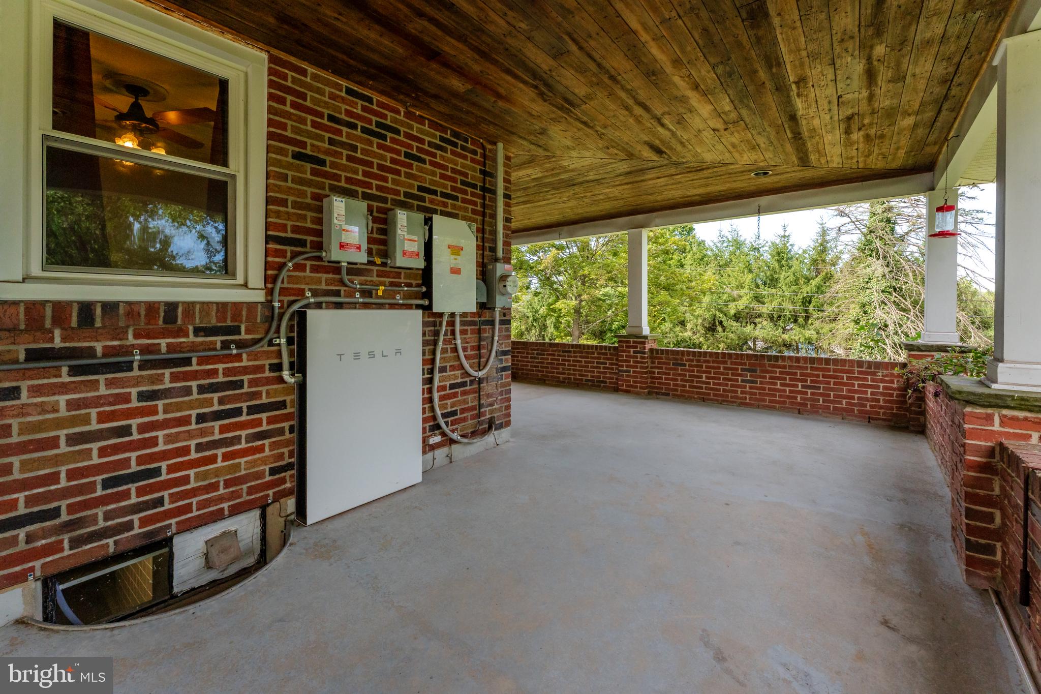 1404 Highpoint Road Coopersburg, PA 18036 - Photo 53 of 86 Tesla Powerwall