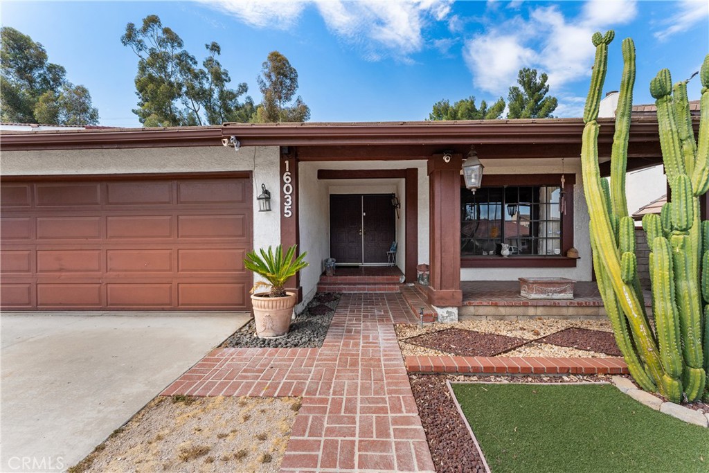 16035 Circle Diamond Road Sylmar, CA 91342 - Photo 12 of 87